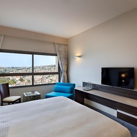รามาดา บาย วินด์แฮม นาซาเรธ Hotel ภายนอก รูปภาพ