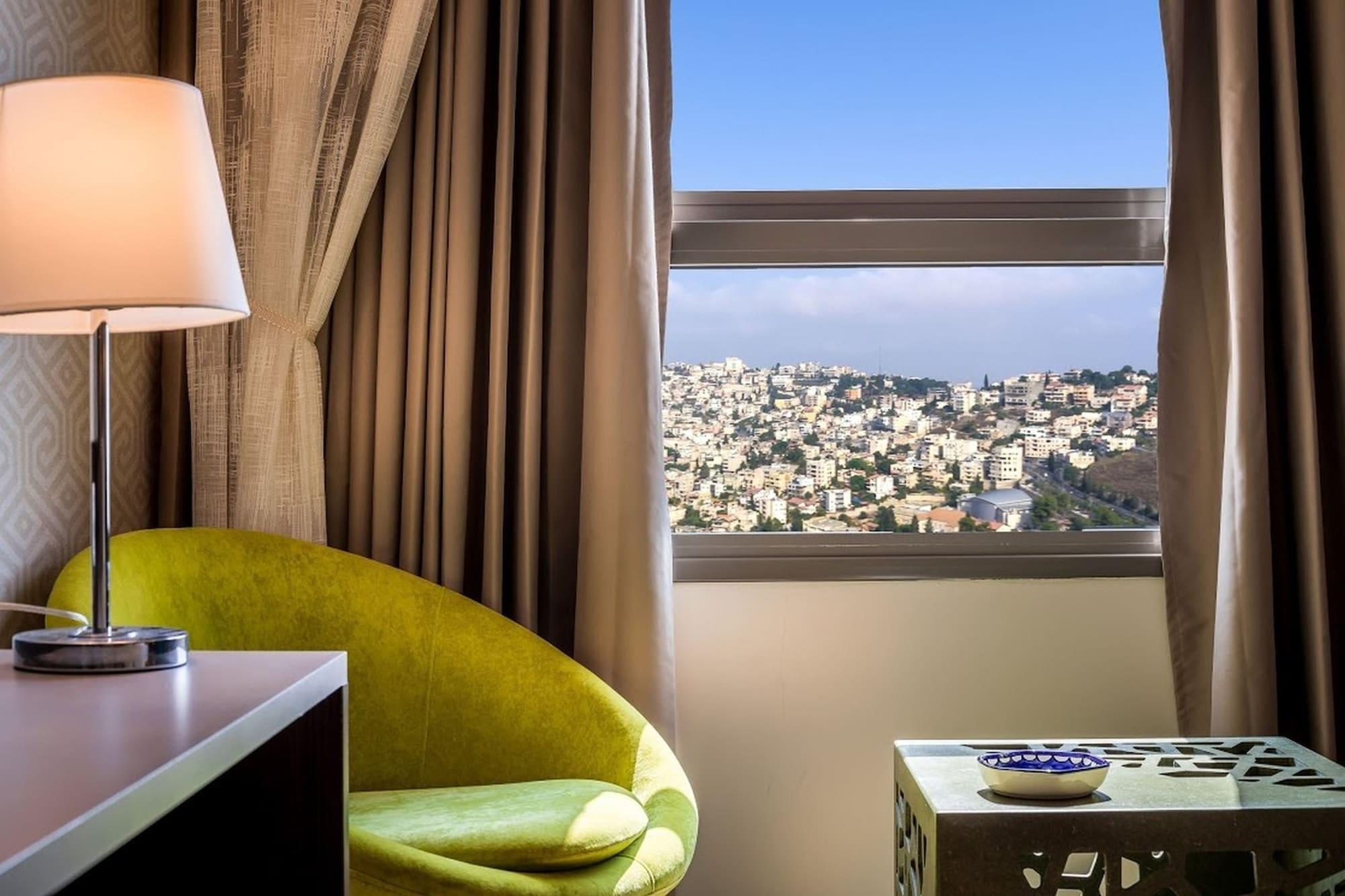 รามาดา บาย วินด์แฮม นาซาเรธ Hotel ภายนอก รูปภาพ